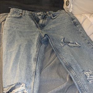 Zara ripped jeans. Brand new